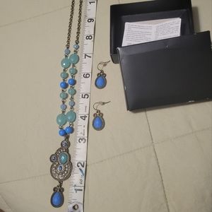 Blue Necklace and Earring Set Avon 🍒